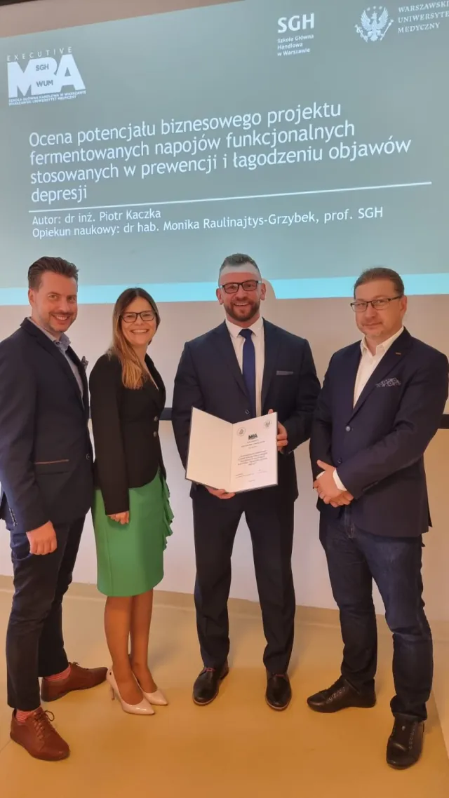 Piotr Kaczka podczas obrony MBA